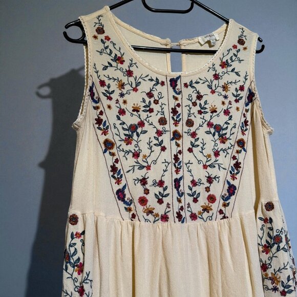 Urban Outfitters Umgee Embroidered Floral Peasant Tank Sz Small NWOT - Picture 3 of 6